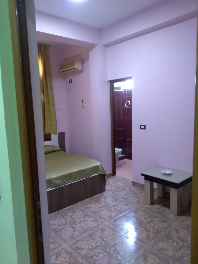 Hotel Gjeli Fier Exterior photo