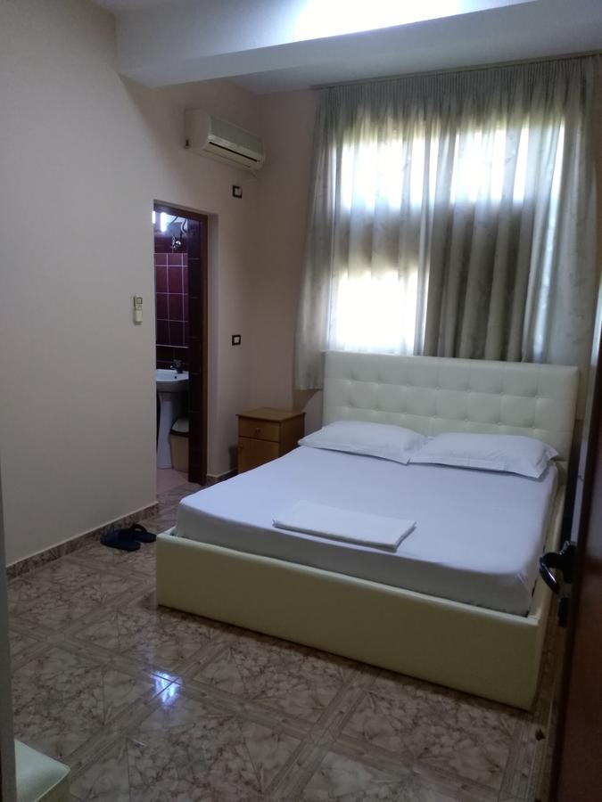 Hotel Gjeli Fier Exterior photo