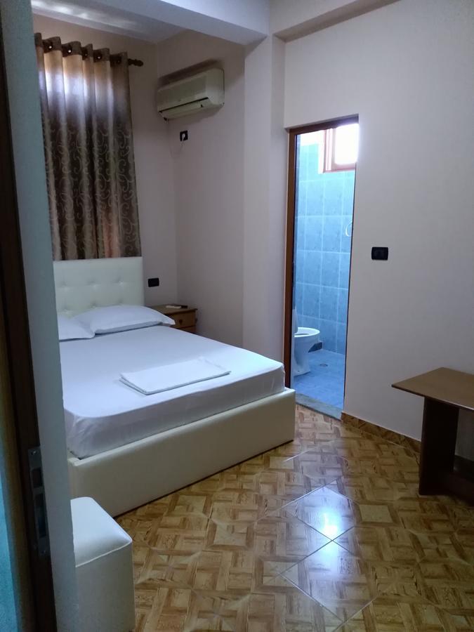 Hotel Gjeli Fier Exterior photo